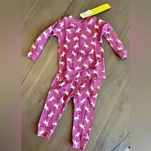 BabyGap 100% Organic Cotton Unicorn PJ set - NEW WITH TAGS. Size 12-18M